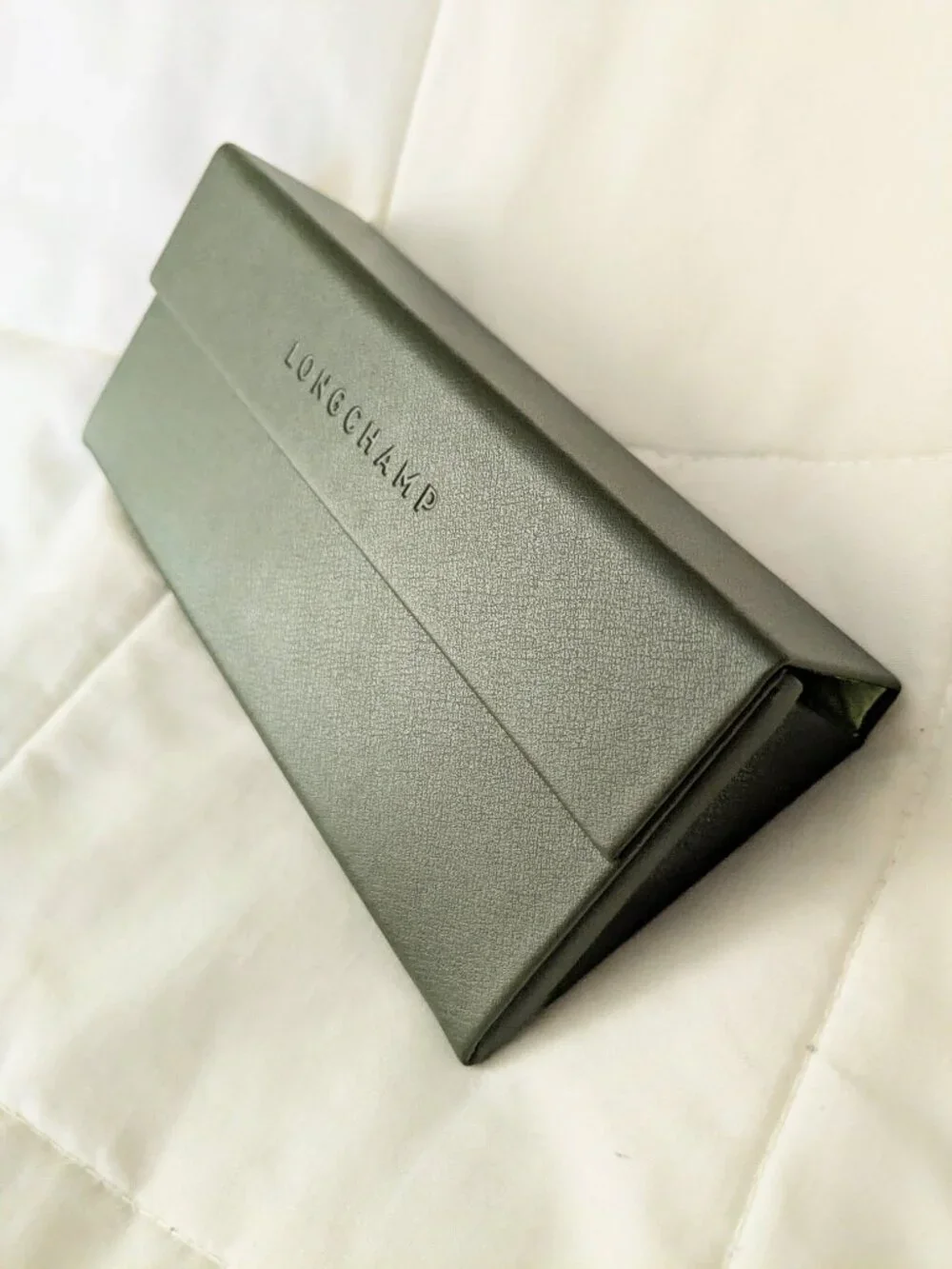 Longchamp Magnetic Trifold Eyewear Case for Sunglasses Eye Glasses Green NWOT